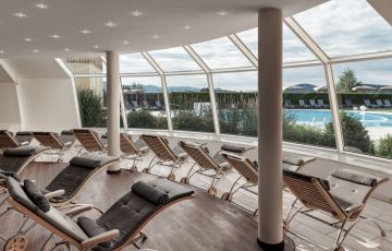 Hotel Almesberger Ruheraum Vulkano Wintergarten Entspannung Wellnessurlaub in Oberösterreich nahe Bayern buchen