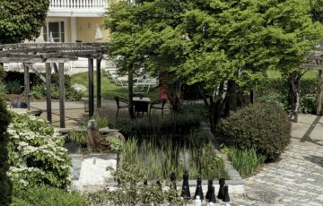 Hotel Almesberger Wellnessurlaub im Mühlviertel Sommerurlaub Hotelgarten Erholungsurlaub