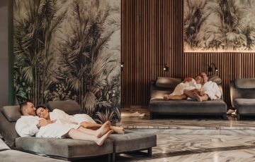 Ruhebereich am Indoorpool - Hotel Almesberger****S