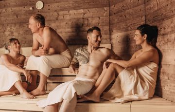Hotel Almesberger Wellnessurlaub in Oberösterreich Mühlviertel Sauna Mühlviertler Schwitzstube jetzt buchen